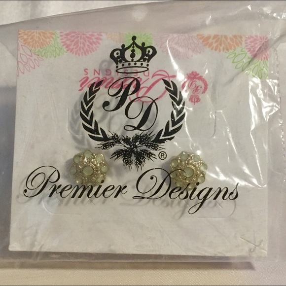 New-Premier Designs Earrings - Picture 2 of 3